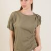 T-SHIRT CON DRAPPEGGIO SULLA SPALLA E DETTAGLIO METALLICO - Militare, TU