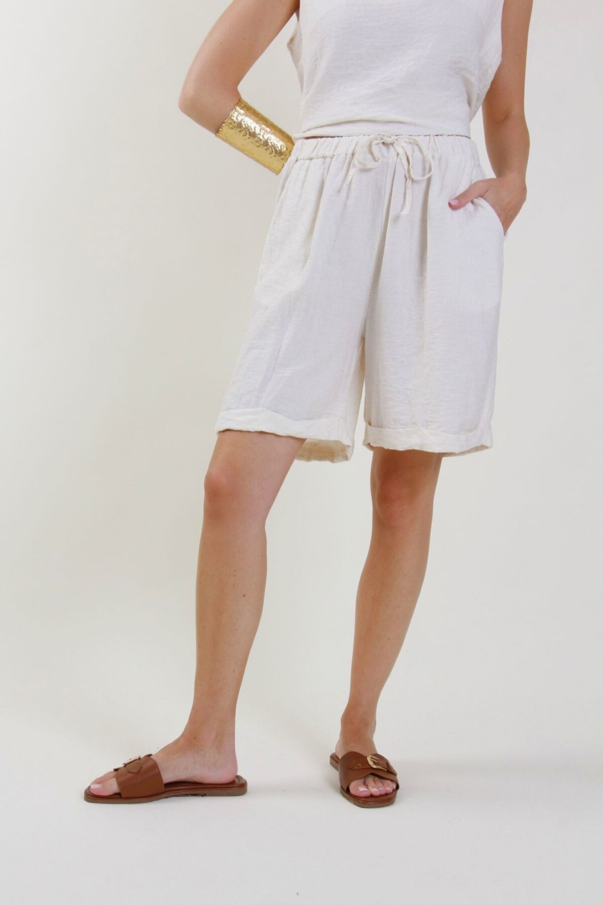SHORTS IN MISTO LINO E TENCEL