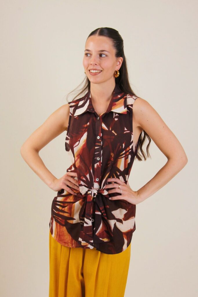 SLEEVELESS TROPICAL PRINTED SHIRT 