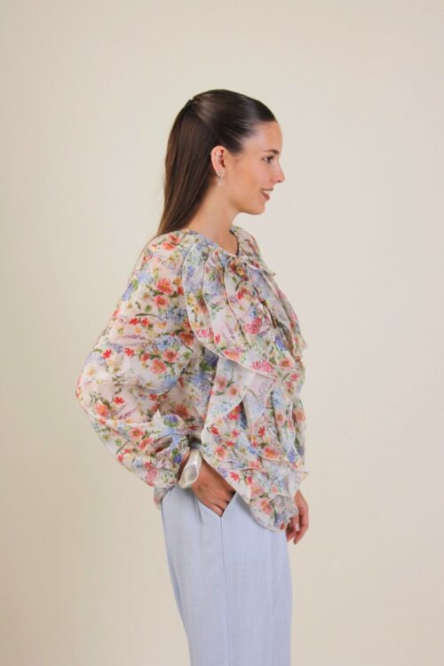 Alternative view of BLUSA CON VOLANT FANTASIA FLOREALE