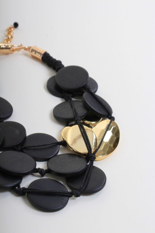 Alternative view of COLLANA CON ELEMENTI TONDI NERI OPACHI E INSERTI METALLICI