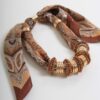 COLLANA FOULARD CON ANELLI LUMINOSI - Marrone, TU