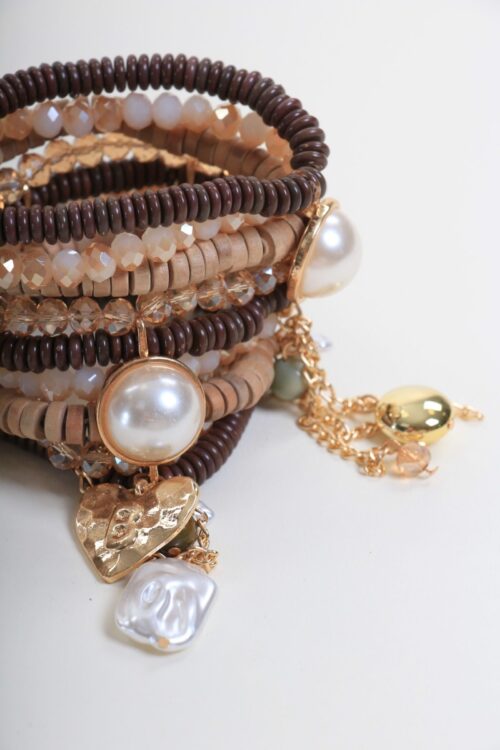 Alternative view of SET DI BRACCIALI ELASTICI CON PERLE, LEGNO E CRISTALLI