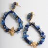 ORECCHINI PENDENTI A GOCCIA CON PERLINE E CHARM APE DORATO - Blu, TU