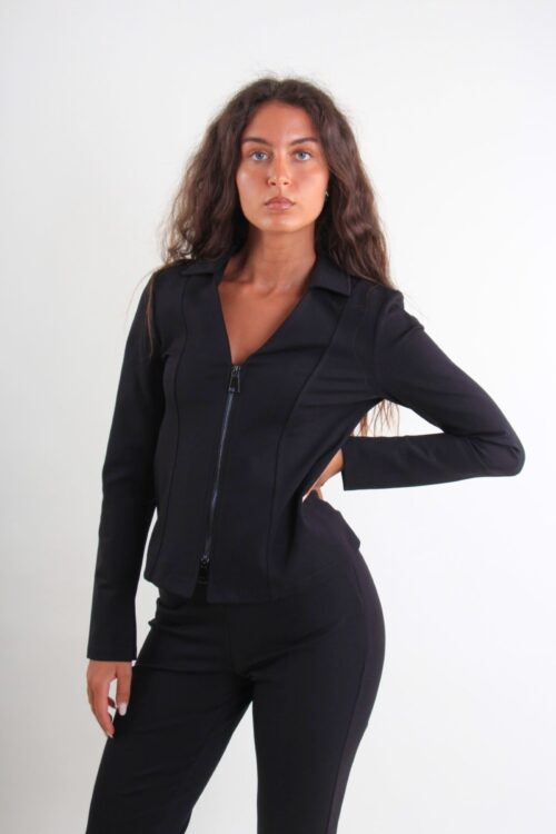 GIACCA CON ZIP FRONTALE