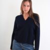 MAGLIONE CON SCOLLO A V E FINITURE A COSTE - Blu, TU