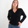 MAGLIONE CON SCOLLO A V E FINITURE A COSTE - Nero, TU