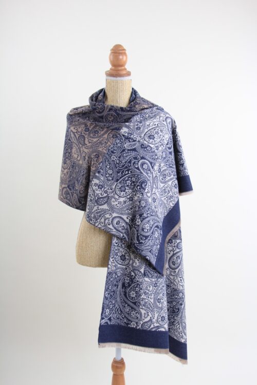 STOLA CON MOTIVO PAISLEY