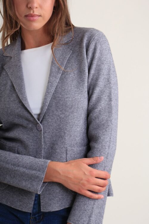 Alternative view of BLAZER IN MAGLIA CON CHIUSURA MONOPETTO