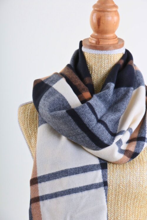 Alternative view of SCIARPA A QUADRI