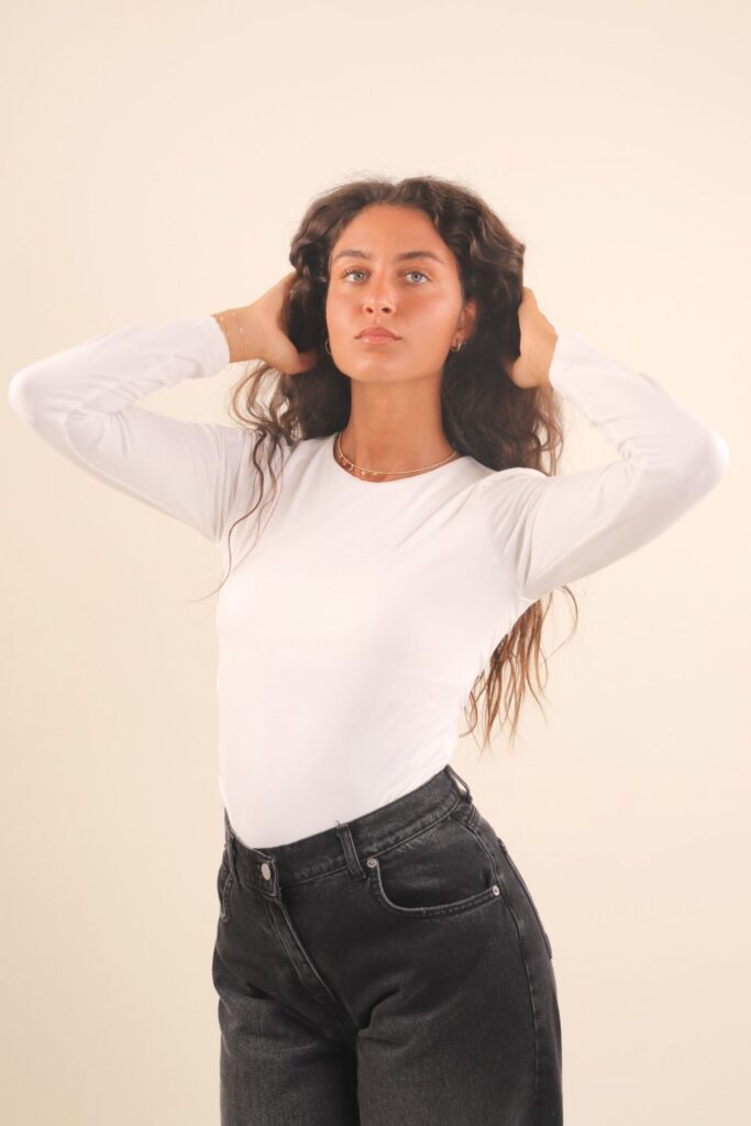 BODY IN VISCOSA A MANICHE LUNGHE CON SCOLLO ROTONDO - Panna, TU 