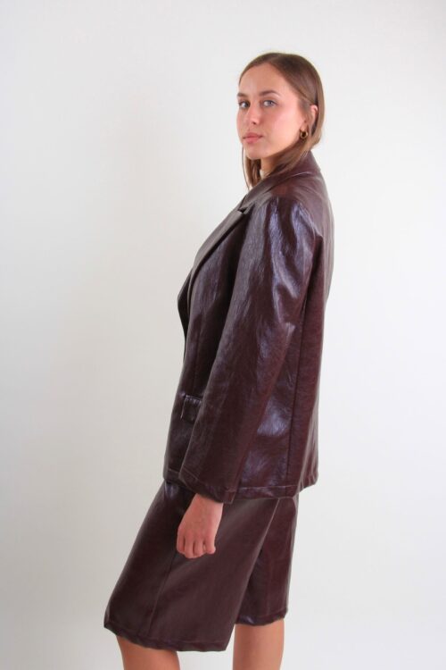 Alternative view of GIACCA IN ECOPELLE EFFETTO VINTAGE CON ROSA