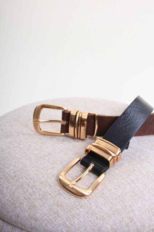 CINTURA IN ECO-PELLE CON FIBBIA DORATA