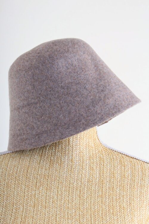 Alternative view of CAPPELLO A SECCHIELLO IN LANA BOUCLE'