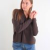 MAGLIONE CON SCOLLO A V E FINITURE A COSTE - Moro, TU