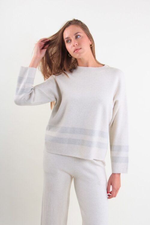 MAGLIA CON RIGHE DI LUREX SUL FONDO