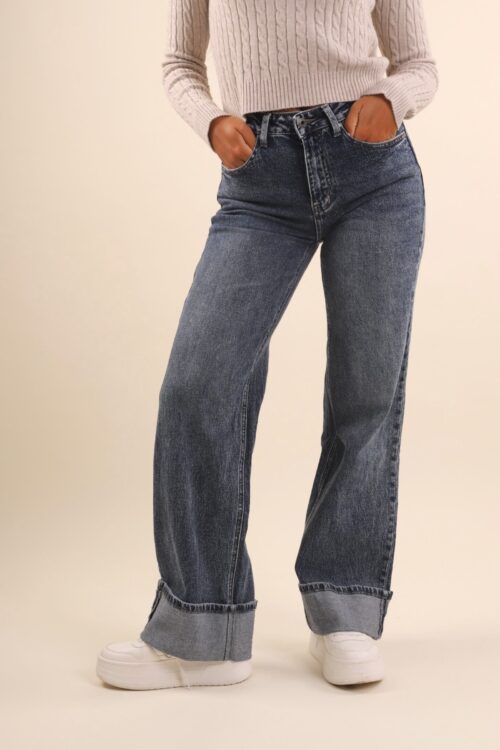 Alternative view of JEANS DRITTO CON RISVOLTO