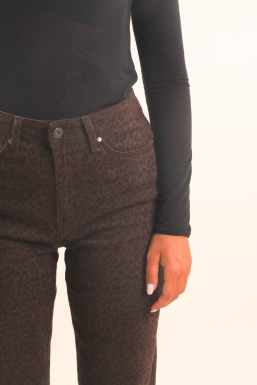 Alternative view of PANTALONE SLIM FIT CON FANTASIA ANIMALIER