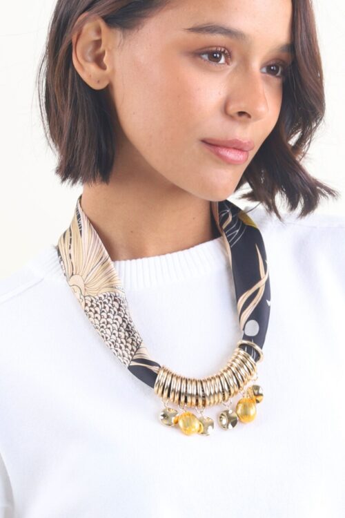 COLLANA FOULARD CON PENDENTI