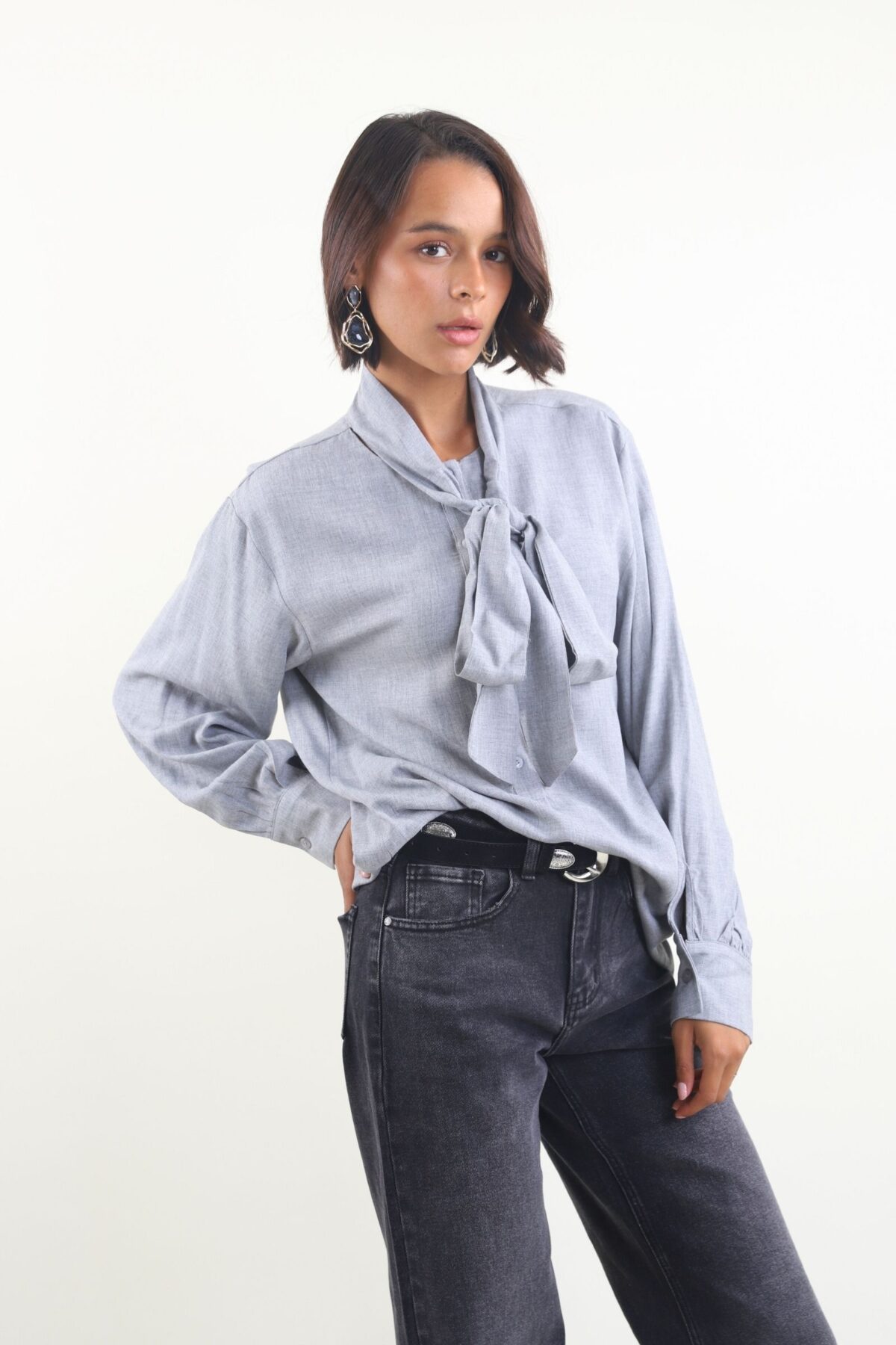 CAMICIA CON FIOCCO