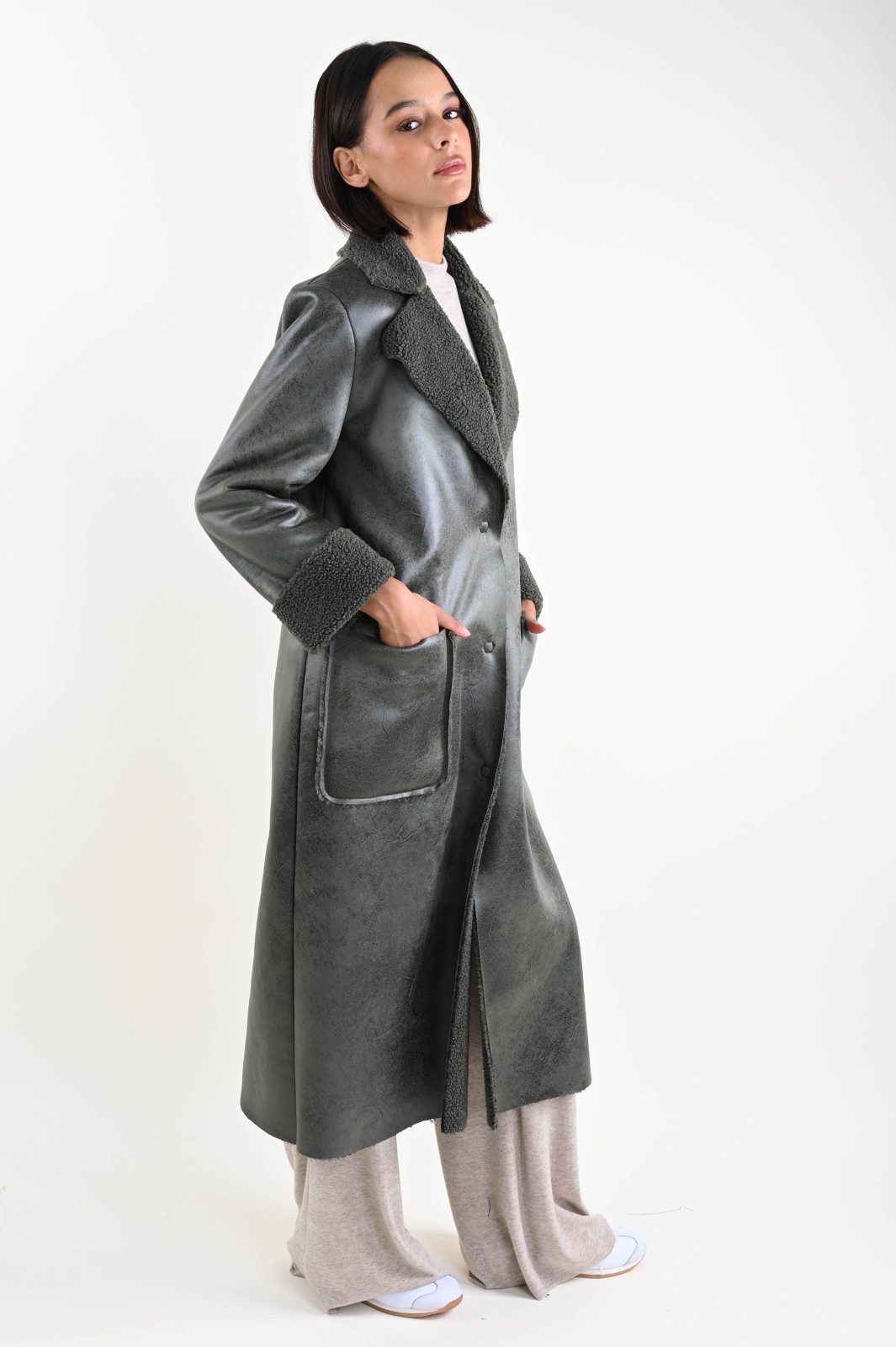 SHEARLING LUNGO IN ECOPELLE – Bild 4