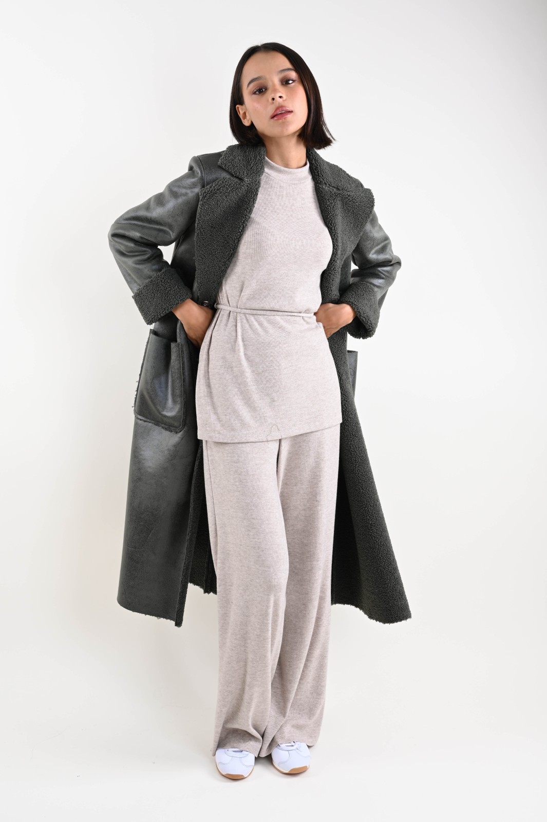 SHEARLING LUNGO IN ECOPELLE – Bild 6