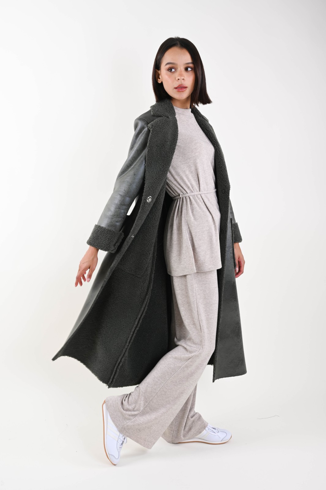 SHEARLING LUNGO IN ECOPELLE – Bild 9