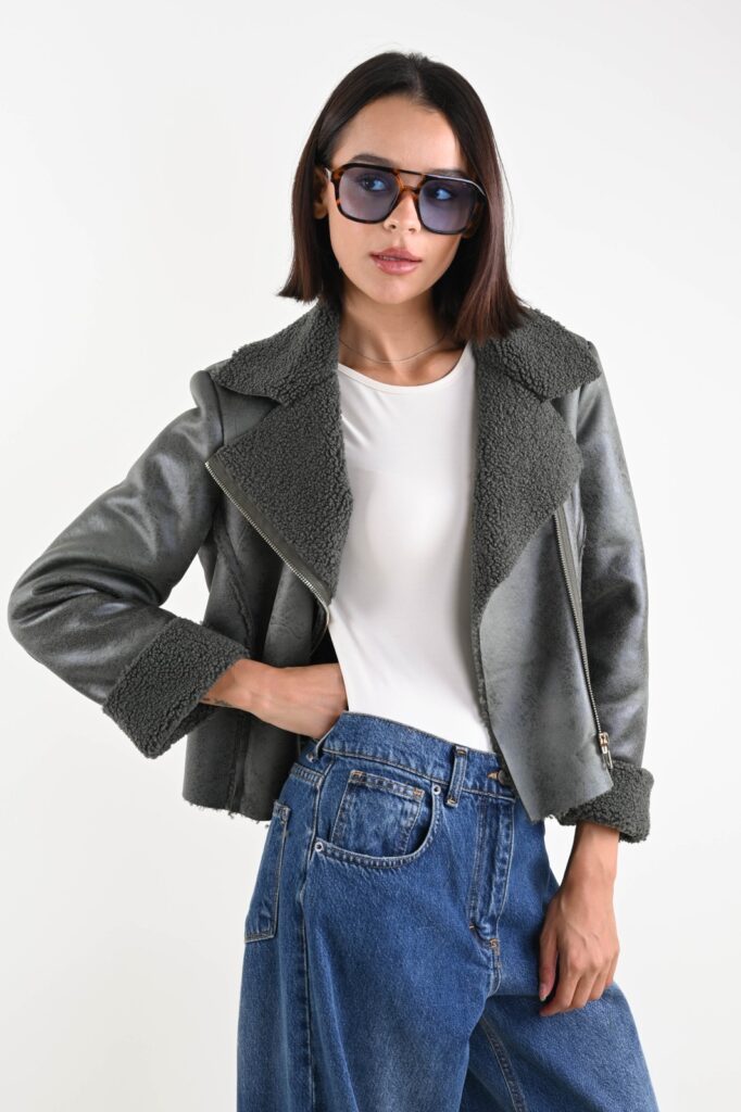 SHEARLING CORTO IN ECOPELLE 