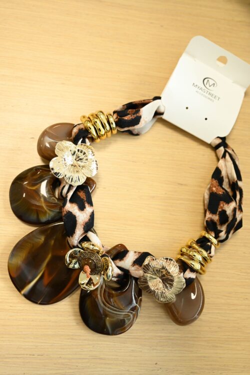 Alternative view of COLLANA FOULARD MACULATO CON MAXI PENDENTI