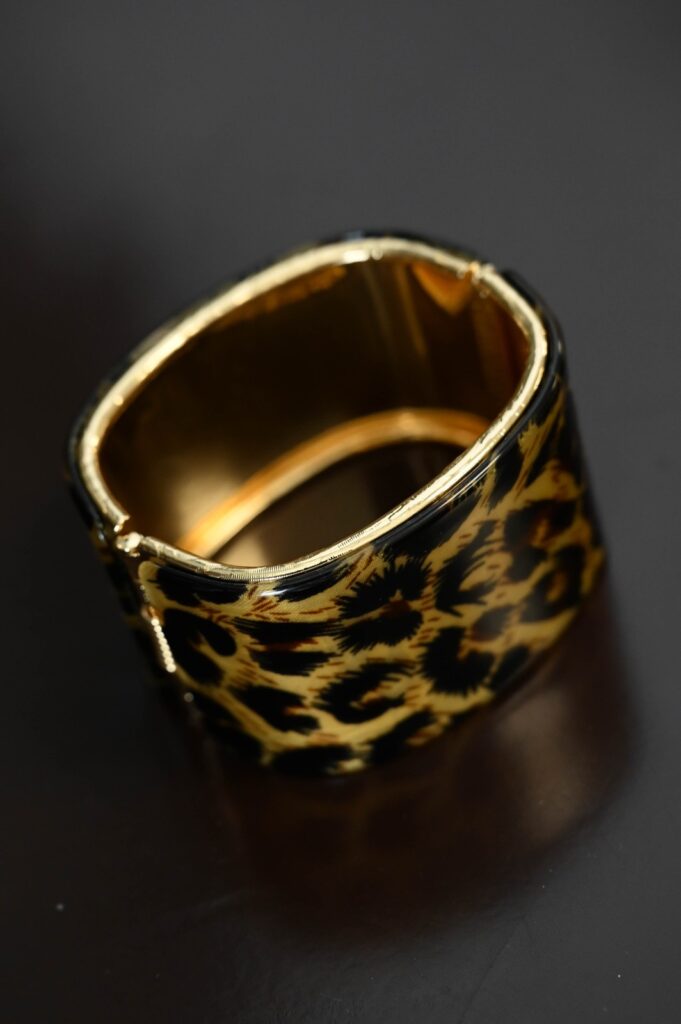 BRACCIALE RIGIDO MACULATO 