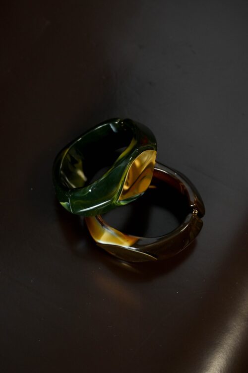 Alternative view of BRACCIALE EFFETTO RESINA