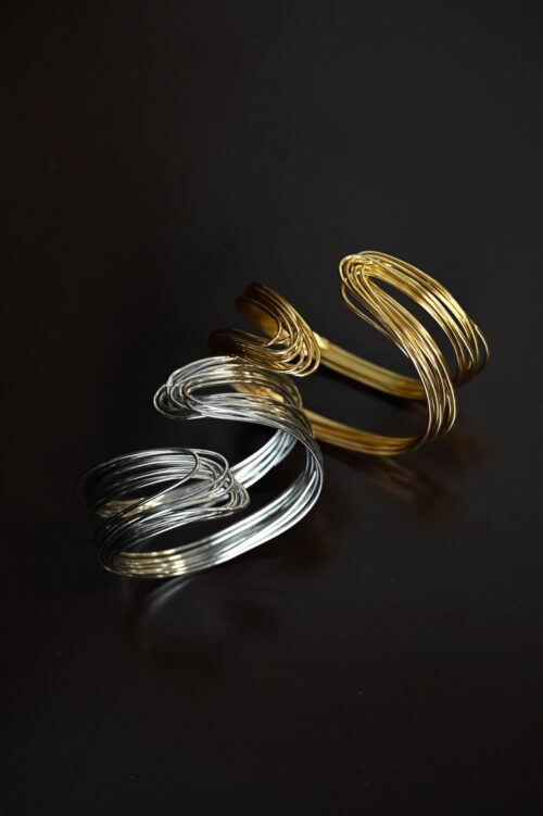 BRACCIALE RIGIDO CON FILI INTRECCIATI
