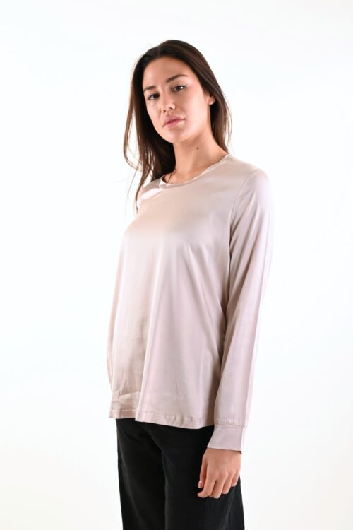 Alternative view of MAGLIA A MANICHE LUNGHE CON SCOLLO ROTONDO EFFETTO SATINATO