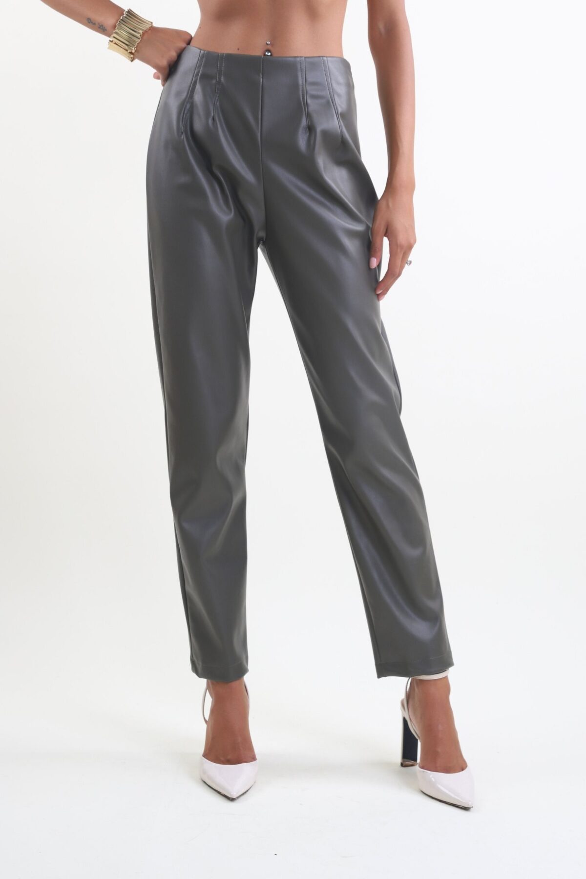 PANTALONI ADERENTI IN ECOPELLE