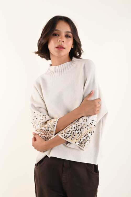 MAGLIA CON MANICHE DECORATE DA PAILLETTES