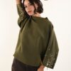 MAGLIA CON MANICHE DECORATE DA PAILLETTES - Verde olive, TU
