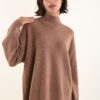 MAGLIONE A COLLO ALTO DAL TAGLIO ASIMMETRICO - Moka, TU