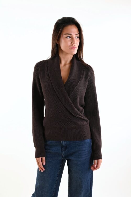 Alternative view of MAGLIONE CON SCOLLO INCROCIATO