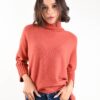 MAGLIA A COLLO ALTO CON MANICHE A 3/4 A COSTINE - Coccio, TU