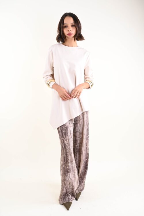 Alternative view of MAGLIA A MANICHE LUNGHE DAL TAGLIO ASIMMETRICO