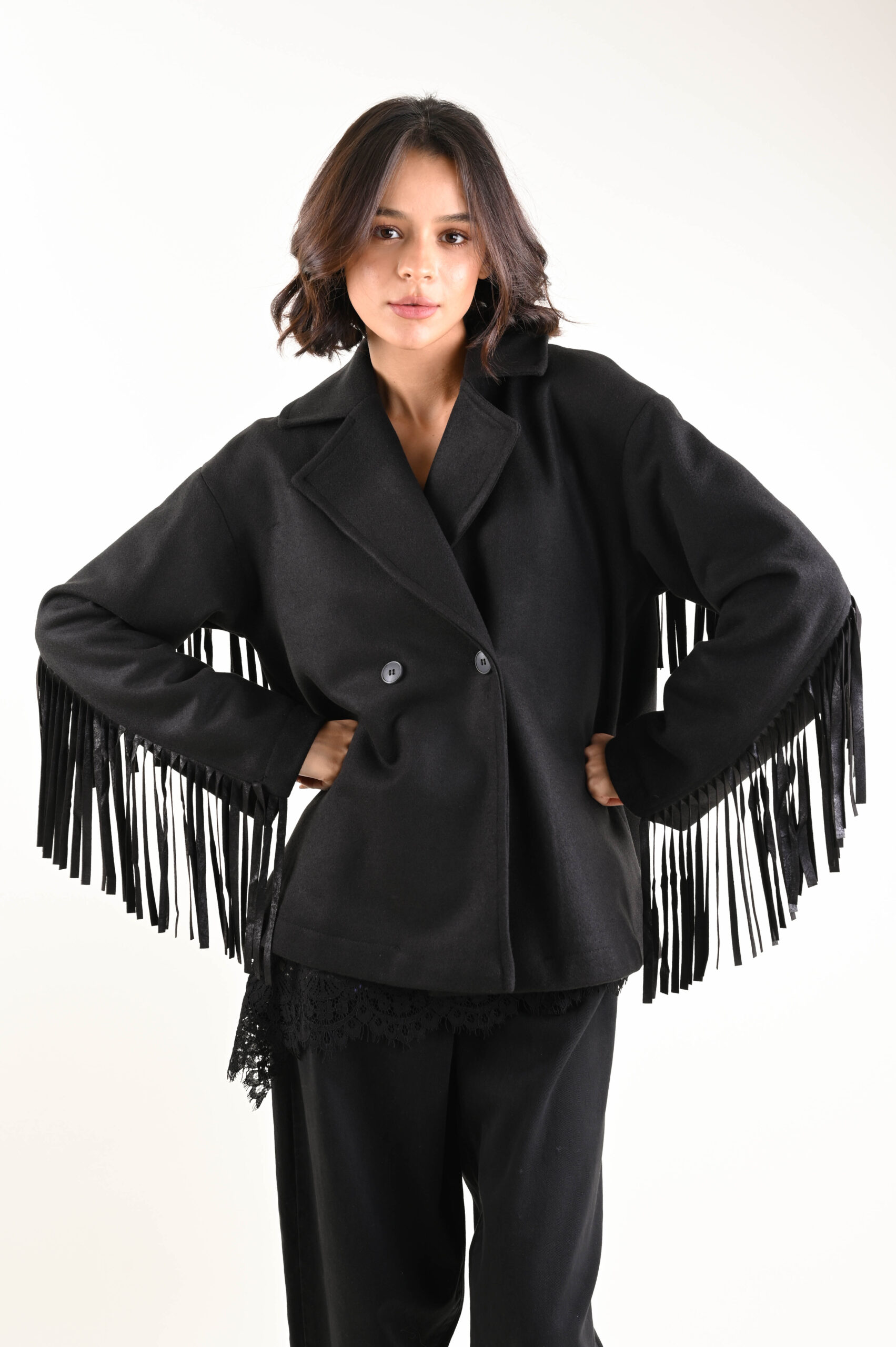 GIACCA CON FRANGE SUL RETRO