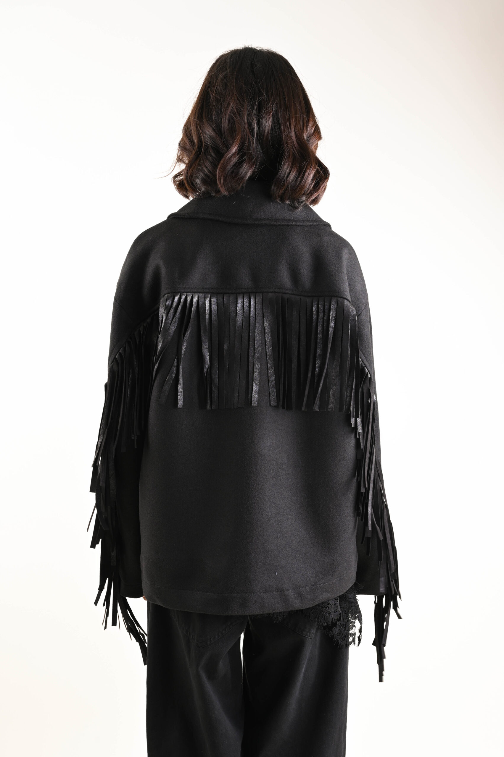 GIACCA CON FRANGE SUL RETRO - immagine 4