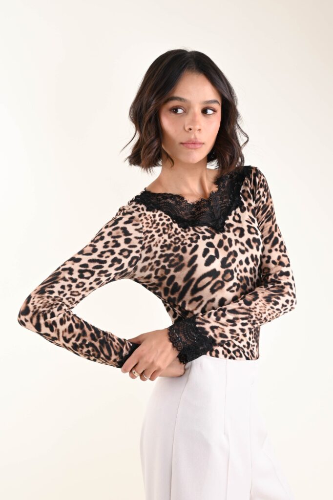 CASHMIRETTA CON INSERTO IN PIZZO FANTASIA MACULATA 