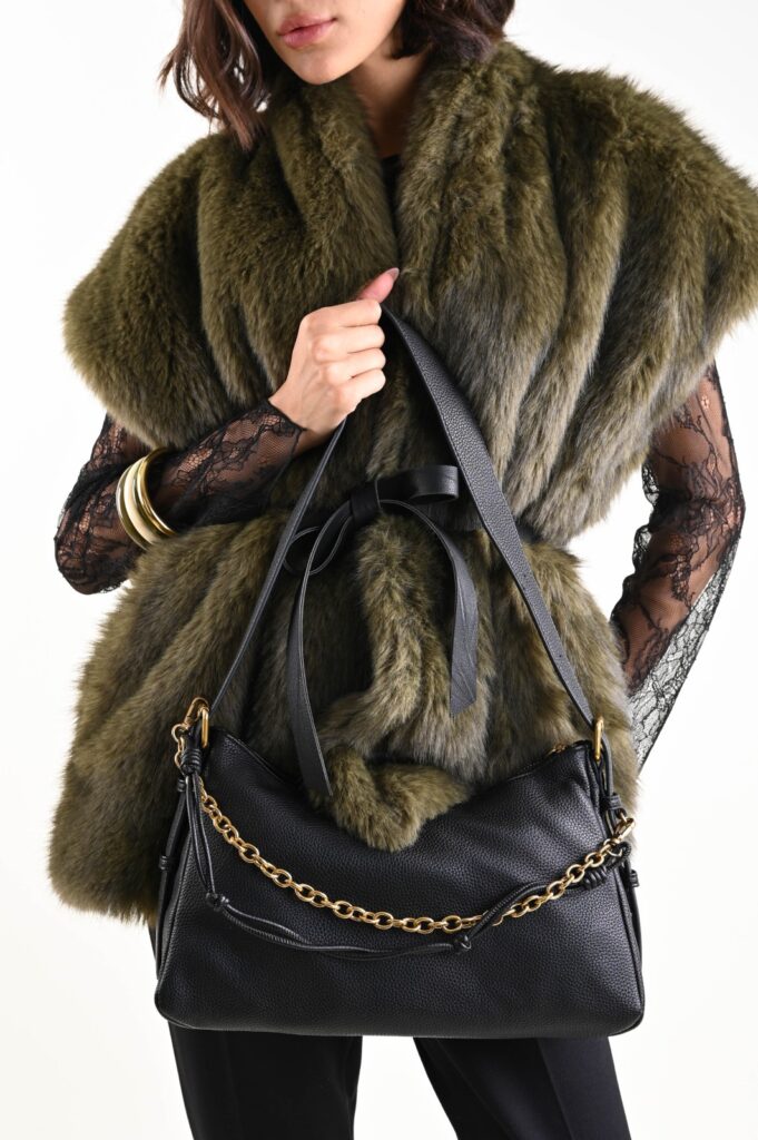 GRAINED FAUX LEATHER BAGUETTE BAG WITH CHAIN 