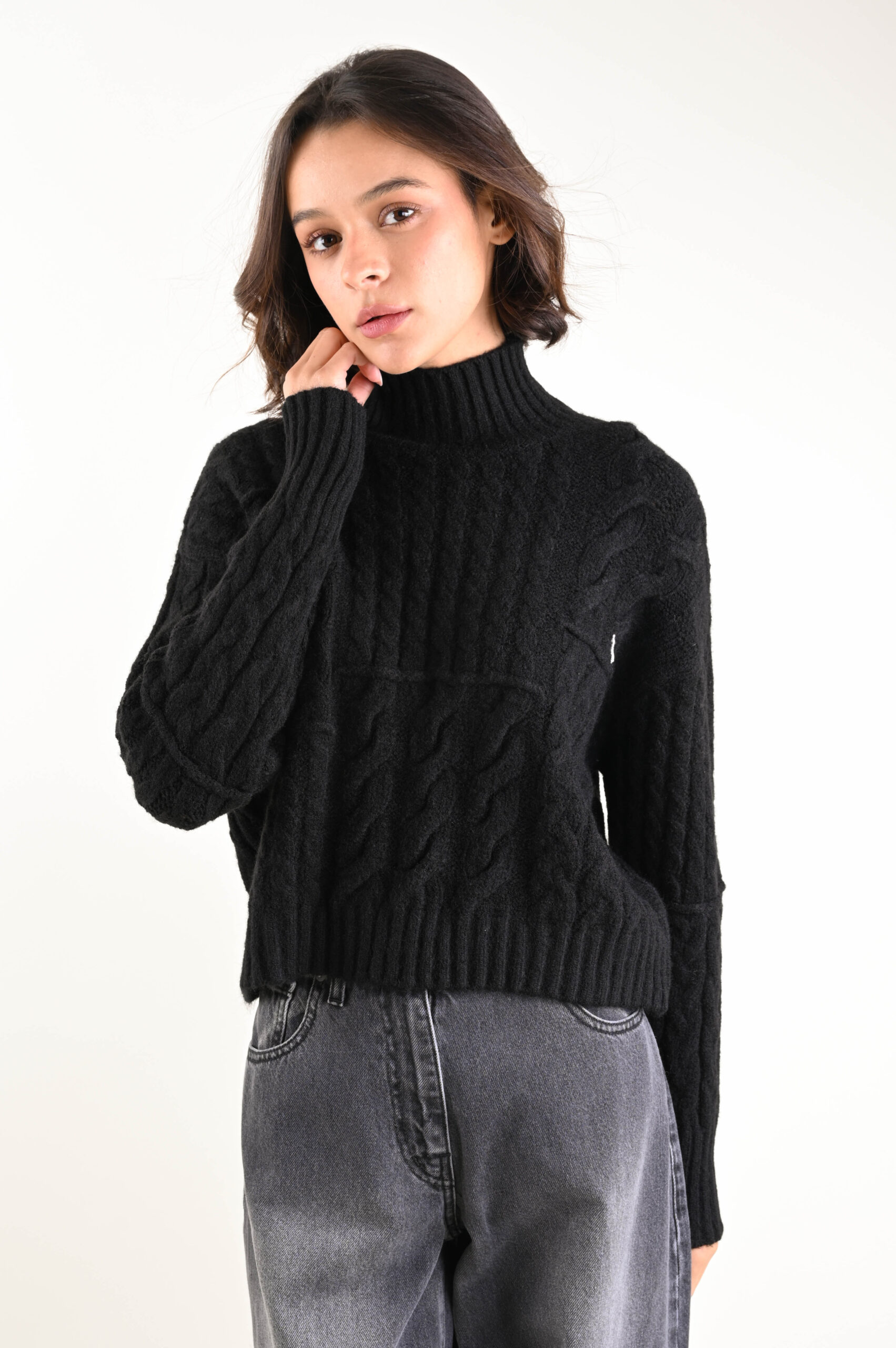 DSC_3334 MAGLIA CON LAVORAZIONE A TRECCE - Nero, TU