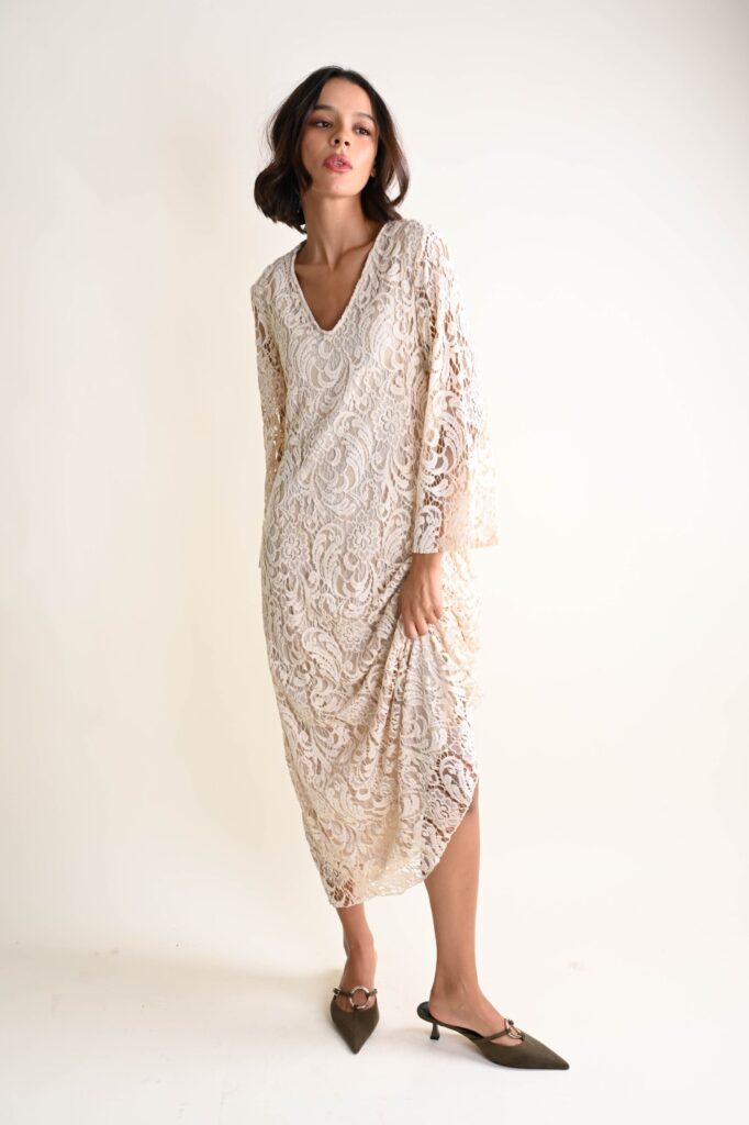 ABITO LUNGO IN PIZZO CON SCOLLO A V - Κρέμα, S/M 