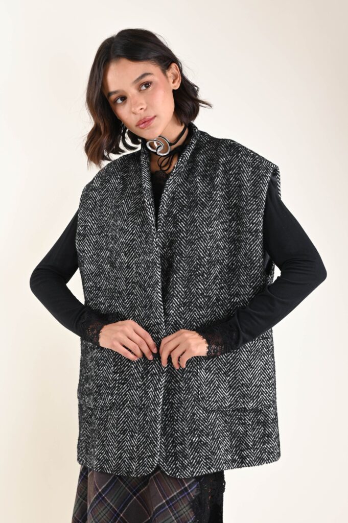 GILET IN TESSUTO A SPINA DI PESCE 