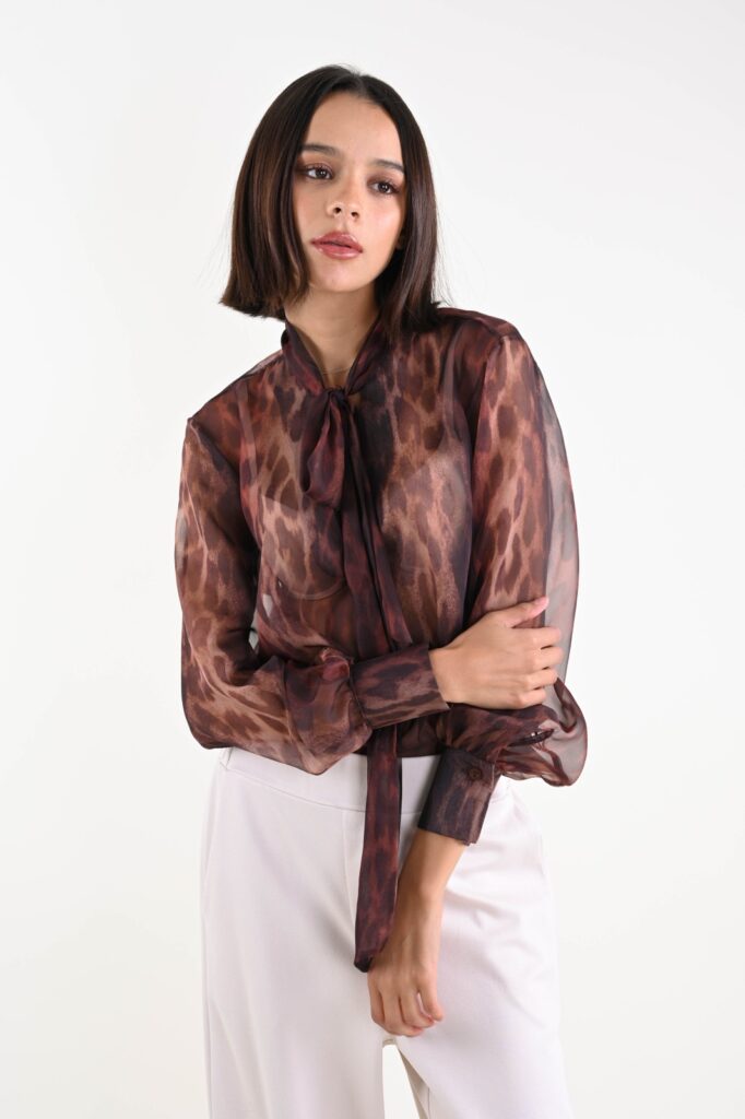BLUSA LEOPARDATA CON FIOCCO AL COLLO 