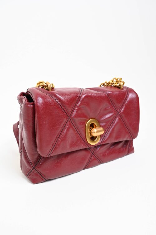 Alternative view of BORSA A SPALLA TRAPUNTATA CON CATENA