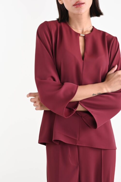 Alternative view of BLUSA IN TESSUTO FLUIDO CON DETTAGLIO DORATO